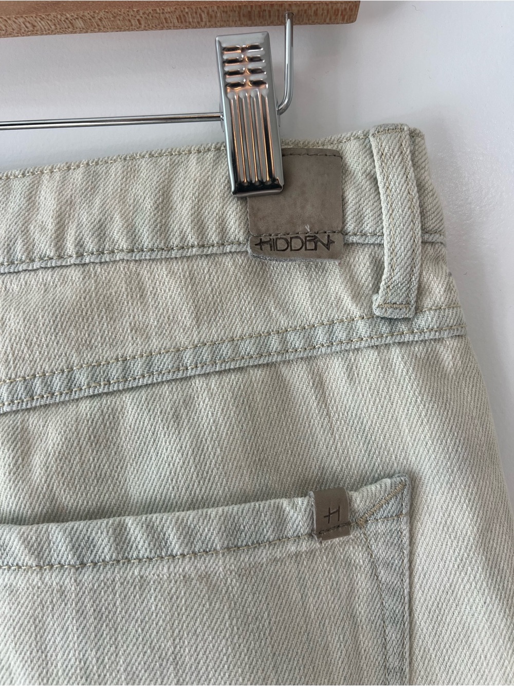 HIDDEN Jeans Distressed Frayed Hem Cutoff Denim Shorts Size Small Cotton Grunge - Picture 5 of 9